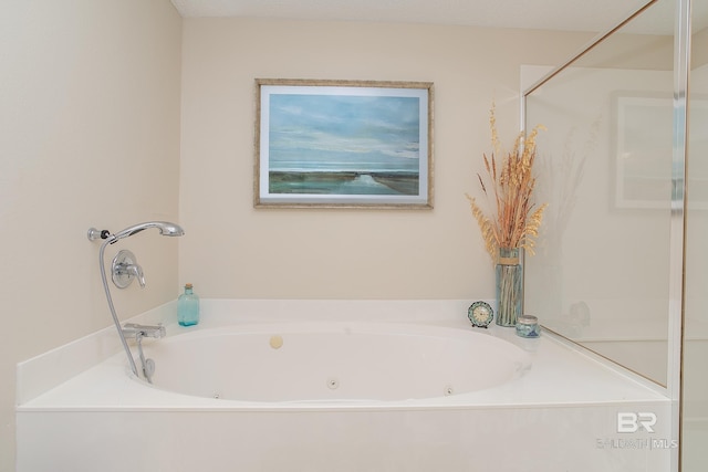 bathroom featuring a washtub