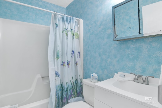 325 E 22nd Ave Unit 8, Gulf Shores, AL 36542 - full bath with toilet, vanity, and shower / bath combination with curtain