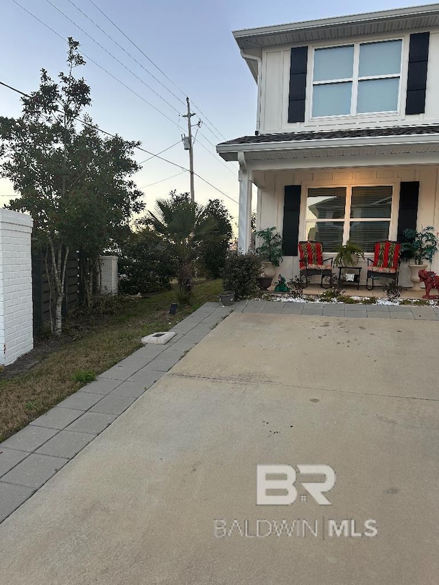 exterior space with a porch