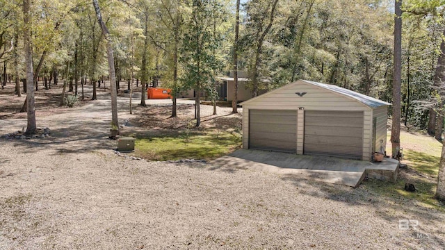 view of detached garage