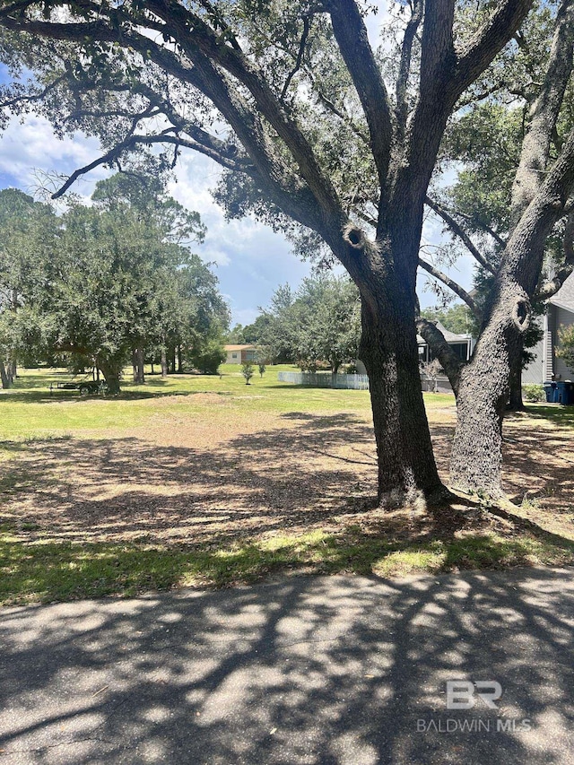 322 W 12th Ave, Gulf Shores, AL 36542