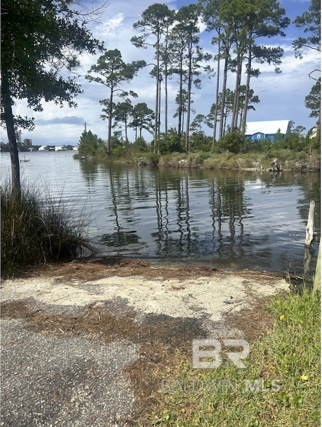 322 W 12th Ave, Gulf Shores, AL 36542