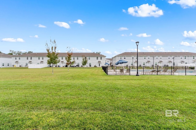 exterior space featuring a lawn