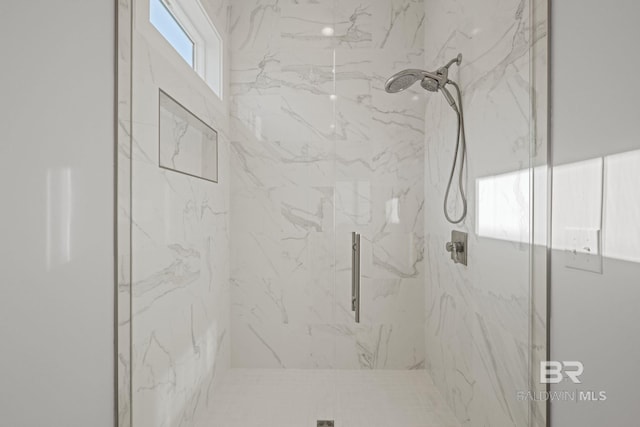 16761 Perdido Key Dr, Pensacola, FL 32507 - bathroom featuring tiled shower