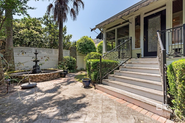 251 S Georgia Ave, Mobile, AL 36604 - view of patio featuring fence