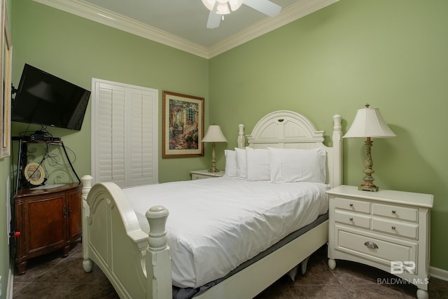 bedroom with ornamental molding and a ceiling fan