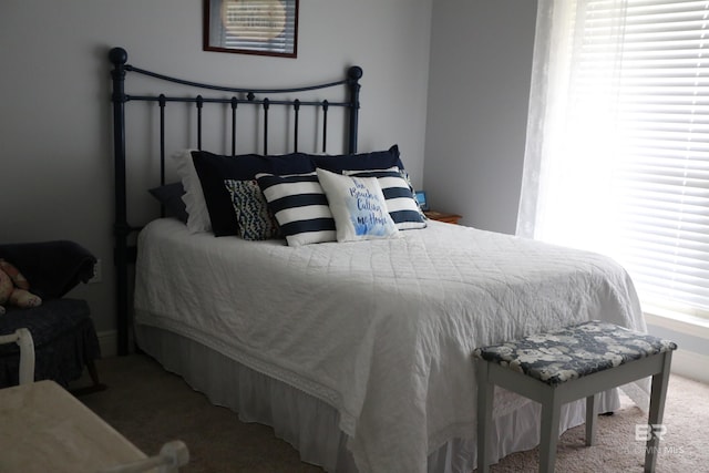 bedroom featuring carpet floors