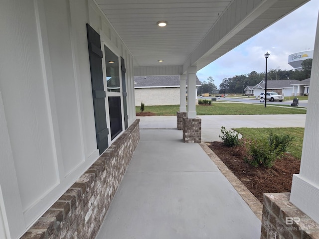 view of patio / terrace featuring covered porch