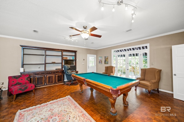 playroom with ornamental molding, pool table, a textured ceiling, and ceiling fan