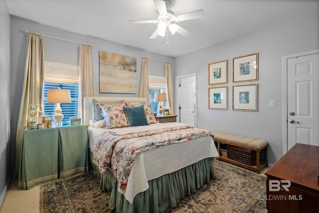 bedroom with ceiling fan