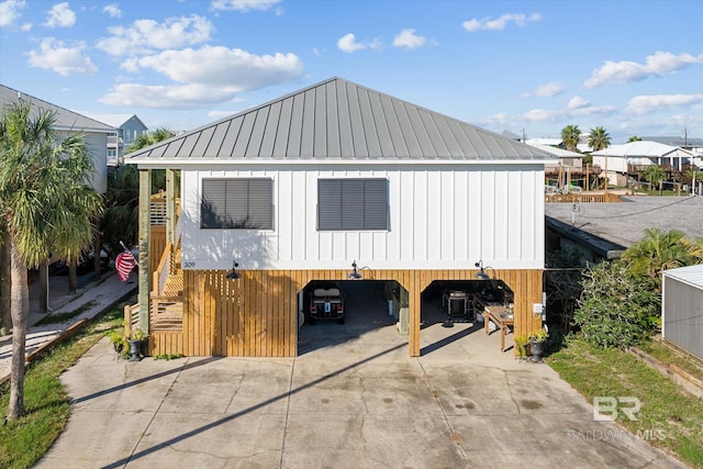 exterior space featuring a carport