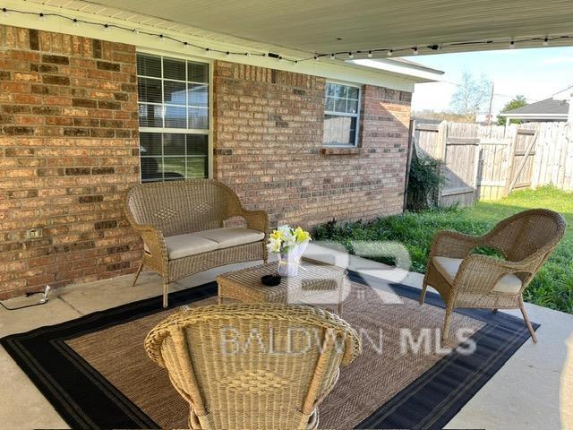 view of patio featuring an outdoor hangout area