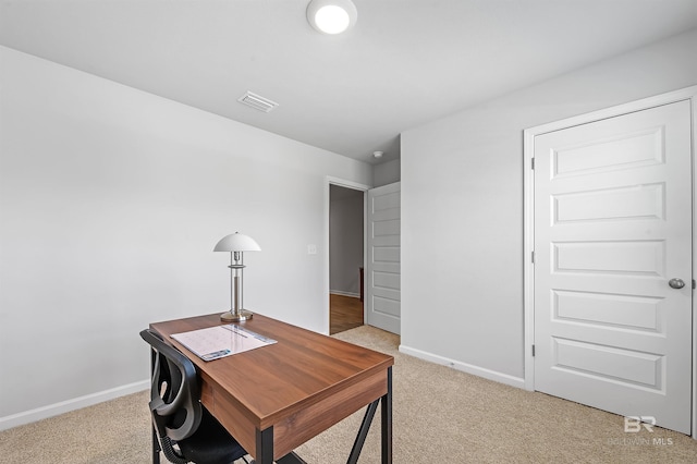 20770 Mercury Dr, Robertsdale, AL 36567 - home office with light carpet