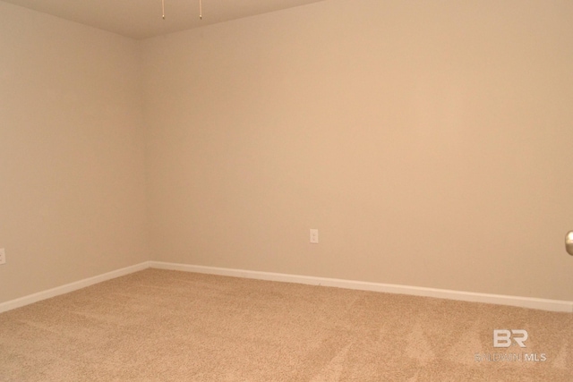 unfurnished room with carpet