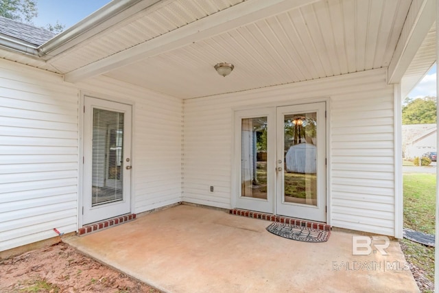 doorway to property featuring a patio