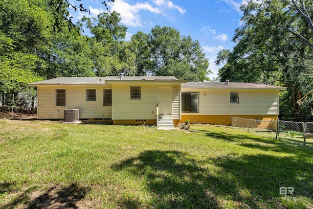4014 Moffett Ct, Mobile, AL 36618 - rear view of house with entry steps, cooling unit, and crawl space