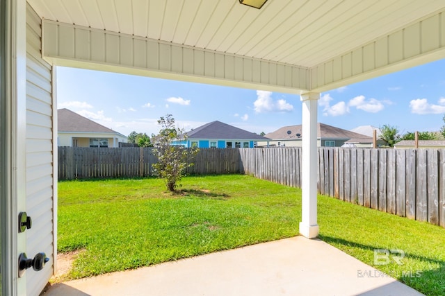 view of yard with a patio area