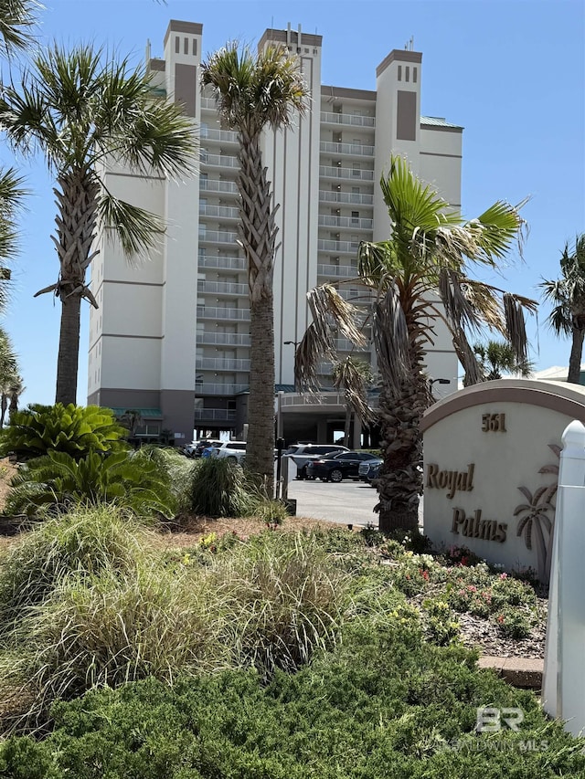 view of building exterior
