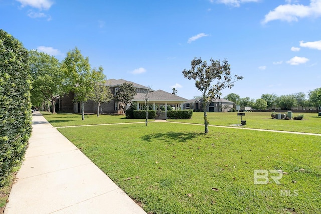 exterior space featuring a lawn