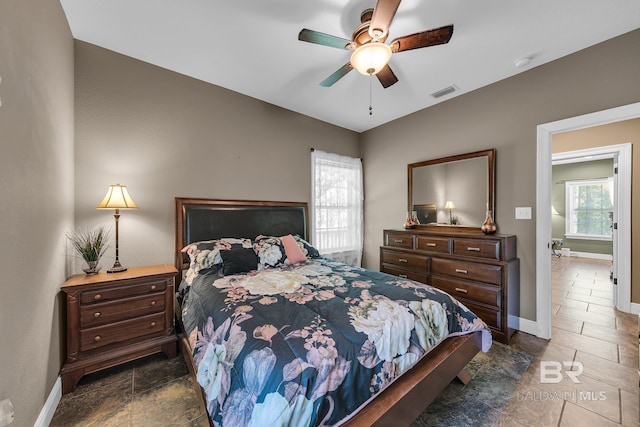 bedroom with ceiling fan