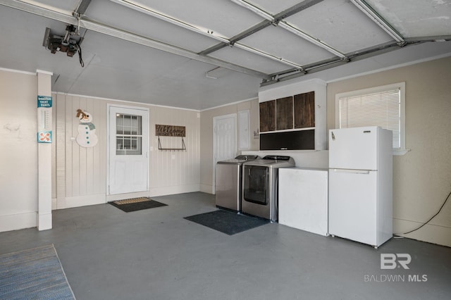 interior space featuring independent washer and dryer