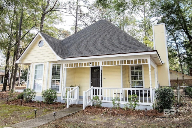 view of front of property