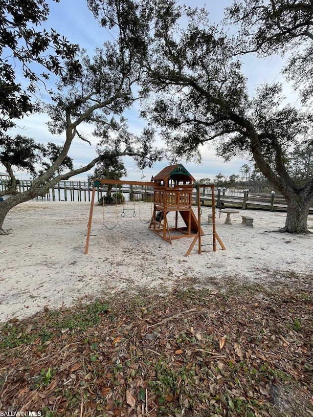 672 Escambia Loop, Lillian, AL 36549