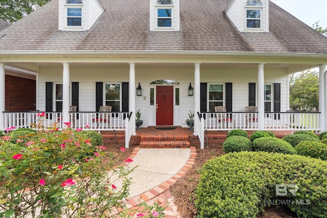 view of front of property featuring a porch