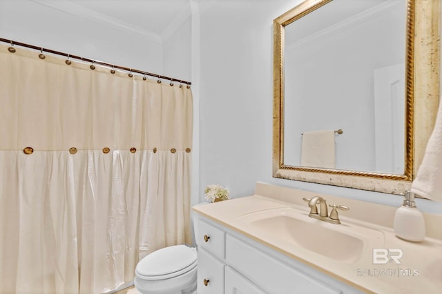 30230 Dolive Rdg, Daphne, AL 36527 - full bathroom featuring crown molding, vanity, and a shower with curtain