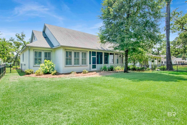 view of front of property with a front yard