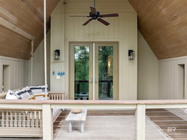 entrance to property featuring ceiling fan