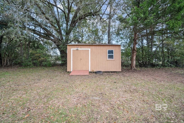 view of outbuilding