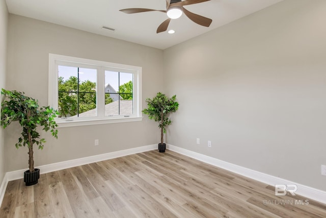 15132 Itea Dr, Foley, AL 36535 - spare room featuring light wood-type flooring, a ceiling fan, and recessed lighting
