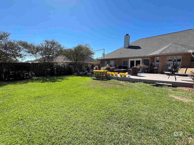 view of yard with a patio