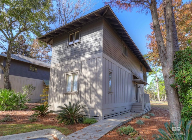 view of home's exterior