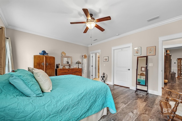 bedroom featuring crown molding, dark hardwood / wood-style flooring, and ceiling fan