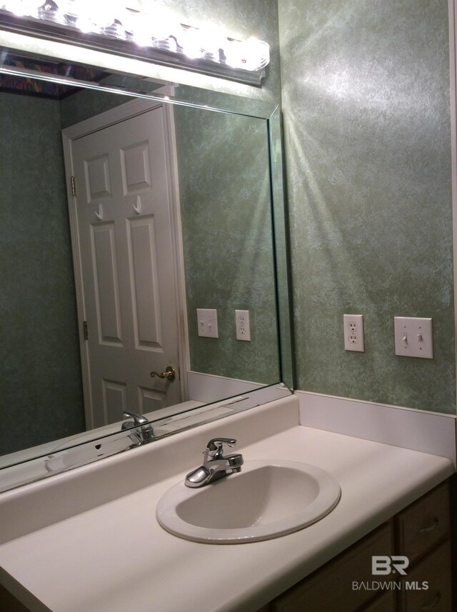 9577 Villas Dr, Foley, AL 36535 - bathroom with vanity