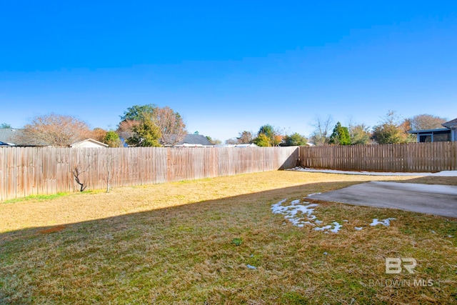 view of yard with a patio