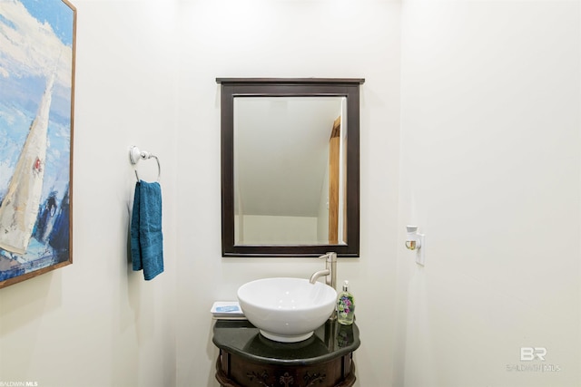 13897 Fish River Acres Cir, Foley, AL 36535 - bathroom featuring vanity