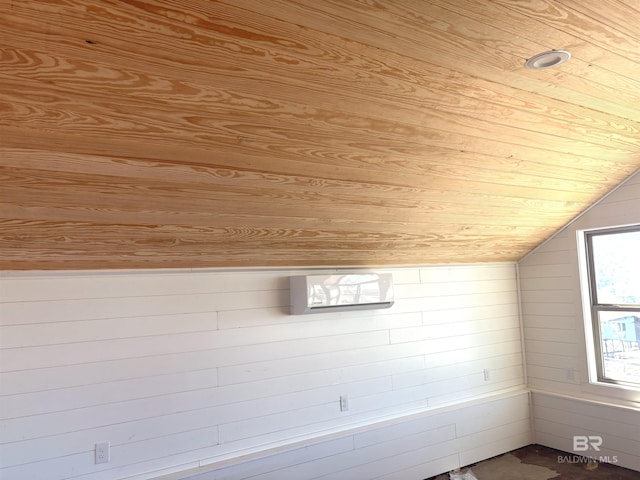 13897 Fish River Acres Cir, Foley, AL 36535 - detailed view of wooden ceiling