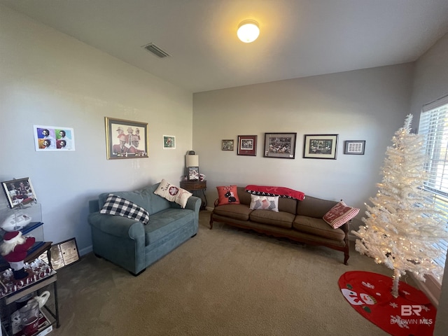 living room with carpet flooring