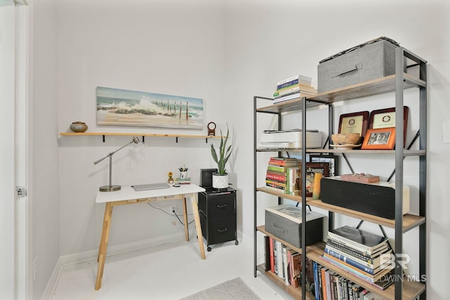 3425 Ponce De Leon Ct, Gulf Shores, AL 36542 - office area with baseboards