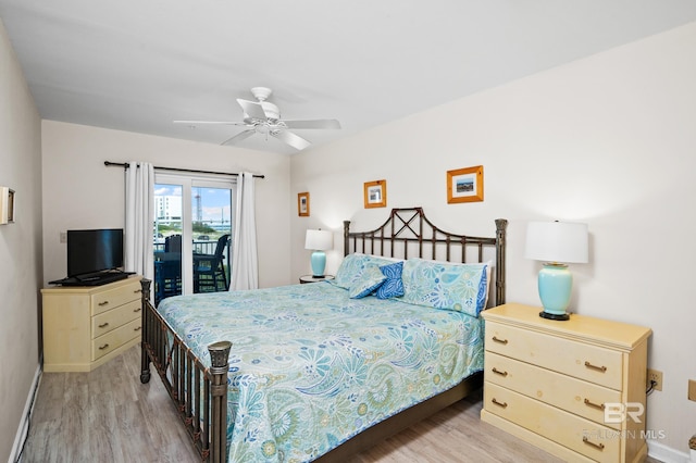 bedroom featuring light wood-type flooring, access to exterior, baseboards, and a ceiling fan