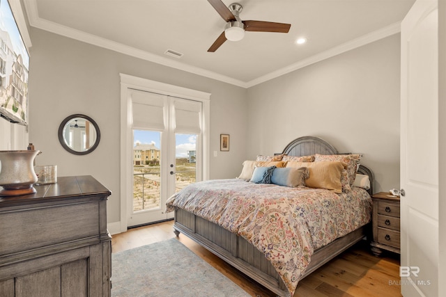 2282 W W Beach Blvd, Gulf Shores, AL 36542 - bedroom with access to exterior, light wood-style flooring, crown molding, recessed lighting, and ceiling fan