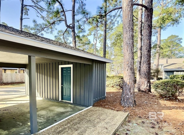 view of outbuilding