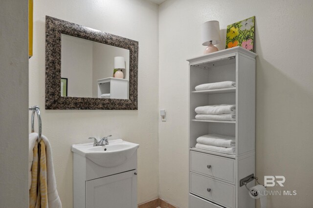 211 Fels Ave, Fairhope, AL 36532 - bathroom with vanity