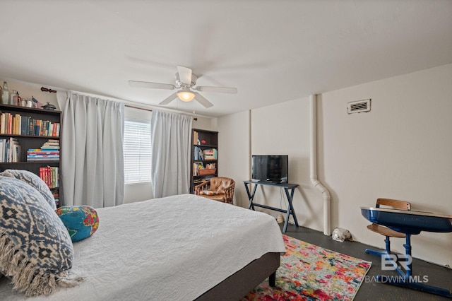 211 Fels Ave, Fairhope, AL 36532 - bedroom with ceiling fan and visible vents