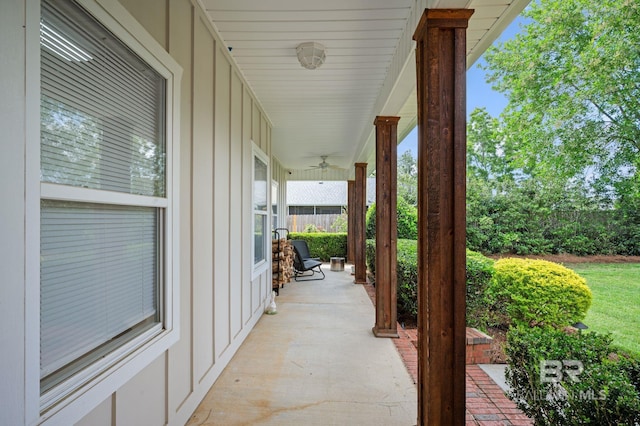 16520 Gaineswood Dr, Fairhope, AL 36532 - view of patio / terrace featuring a ceiling fan