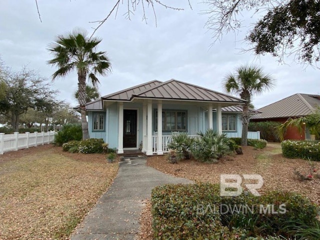 view of front of home featuring covered porch