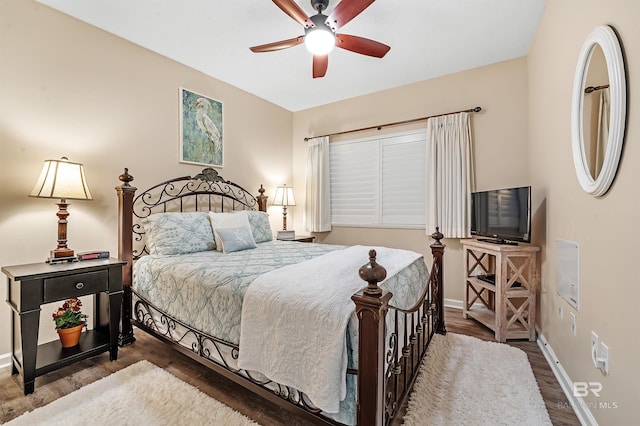 527 Beach Club Trl Unit C305, Gulf Shores, AL 36542 - bedroom with ceiling fan, baseboards, and wood finished floors